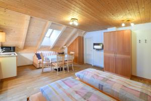 Kuchyň nebo kuchyňský kout v ubytování Apartments Ferdigg
