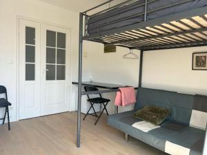 Postel nebo postele na pokoji v ubytování Chambres privées dans un appartement de 4 pièces