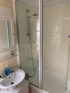 Billede fra billedgalleriet på Caravan by the Sea R30 i Kinmel Bay + 20 billeder