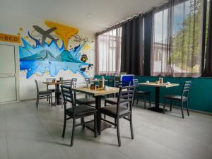 Posezení v ubytování Terminal 1 Guest House