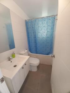 Koupelna v ubytování Cabaña quintero viña del mar chile