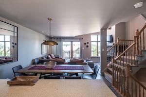 Χώρος καθιστικού στο Tremblant Prestige - Clairiere 404