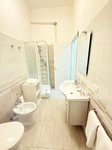 Koupelna v ubytování The house Of Brindisi