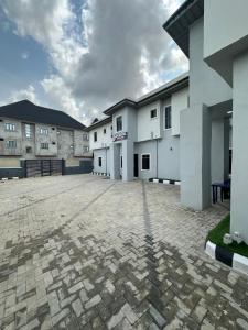 Mynd úr myndasafni af D castel hotel and suite í Ughelli