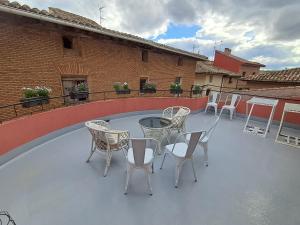 Balkón nebo terasa v ubytování ALBERGUE CASA ARQUEÑA sólo peregrinos con credenciales