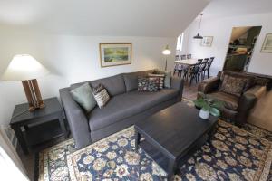 Φωτογραφία από το άλμπουμ του Raven Lady #201- Ucluelet Sleeps 6 Pet Friendly σε Ucluelet