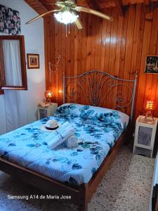 Postel nebo postele na pokoji v ubytování Casa La Maestra