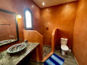 Salle de bains dans l'établissement Riad La Tempérance