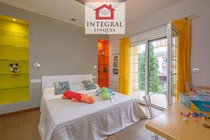 Postel nebo postele na pokoji v ubytování Casa Teva Palamós + 31 fotografií