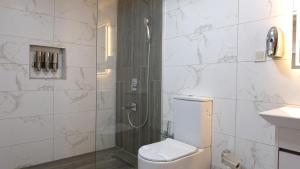 Afbeelding uit fotogalerij van Varyant Hotel in Konak +60 foto's