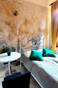 Posteľ alebo postele v izbe v ubytovaní Cozy Old Town Apartments