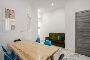 Posedenie v ubytovaní Apartamento en Planta Baja Cerca de la Playa en Badalona