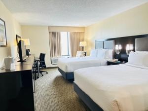 Легло или легла в стая в Holiday Inn Miami International Airport by IHG