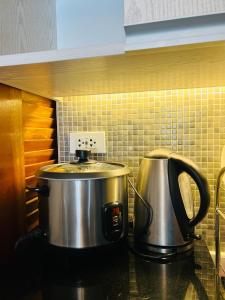 Nhà bếp/bếp nhỏ tại Avida Towers Riala Tower inside IT Park Cebu City