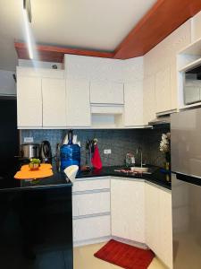 Nhà bếp/bếp nhỏ tại Avida Towers Riala Tower inside IT Park Cebu City +4 ảnh