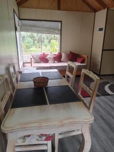 Χώρος καθιστικού στο Cabañas Costabudy