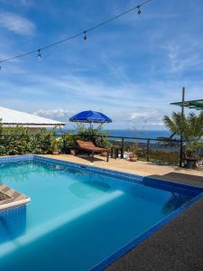 Bazén v ubytování Seaview Mansion Dalaguete Deluxe Apartment 10 nebo v jeho okolí