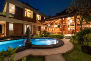 Πισίνα στο ή κοντά στο Casa Dewa Villa Ubud