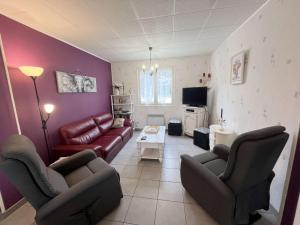 Et tv og/eller underholdning på Villa rénovée près du lac, Biscarrosse - FR-1-831-2