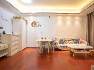 Istumisnurk majutusasutuses Yiweidu Youth Apartment
