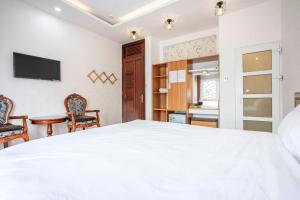 TV a/nebo společenská místnost v ubytování Thanh Anh 2 Hotel - Gần Chợ Đêm Đà Lạt