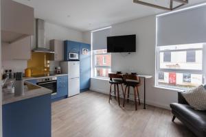 Kuchyň nebo kuchyňský kout v ubytování Belfast Boutique Apartment for 2