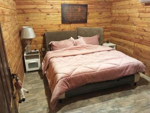 صورة لـ الكوخ الريفي The Rustic Cottage في الرس