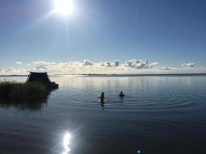 Φυσικό τοπίο κοντά σε αυτό το πλωτό κατάλυμα