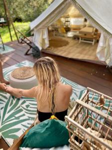 Hostia v ubytovaní Glamping - La Casa del Piano