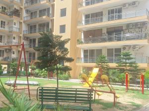 Ο χώρος παιχνιδιού για παιδιά στο 2 BHK Apartment, Jalandhar