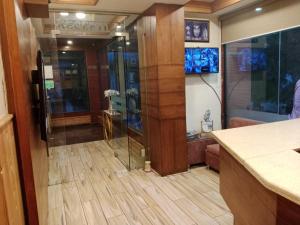 TV a/nebo společenská místnost v ubytování Hotel Luxe Retreat