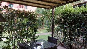 Aed väljaspool majutusasutust Hotel Il Cipresso