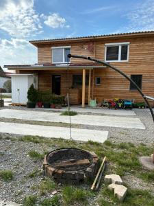 Das Gebäude in dem sich die Ferienwohnung befindet