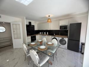 Dapur atau dapur kecil di Magnifique 3 pièces à 100m de la mer