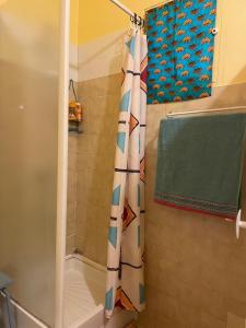 Galeriebild der Unterkunft Le petit velo rouge in Arles + 5 Fotos