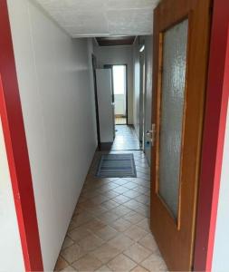 Fotografie z fotogalerie ubytování Ihr Wohlfühlzimmer A mit Parkplatz privat WC und Dusche! v destinaci Derendingen