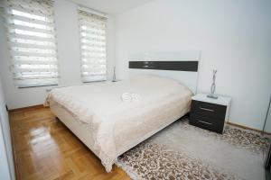 Ένα ή περισσότερα κρεβάτια σε δωμάτιο στο Apartman Luxury Kiseljak +46 φωτογραφίες