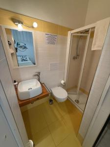 Ένα μπάνιο στο A Casa Di Coso B&B +53 φωτογραφίες