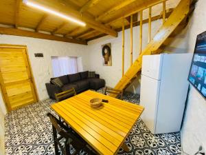 Η κουζίνα ή μικρή κουζίνα στο Alaçatı Sim Place Müsatakil Duplex House