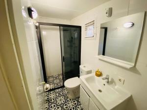 Ένα μπάνιο στο Alaçatı Sim Place Müsatakil Duplex House