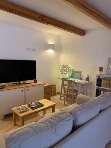 Posezení v ubytování A Casa del Console apartment