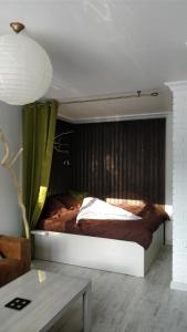 Postel nebo postele na pokoji v ubytování Exclusive ECO design, bright and comfy