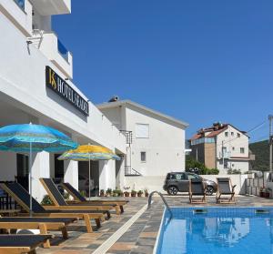 Bazén v ubytování Hotel SEADEL nebo v jeho okolí