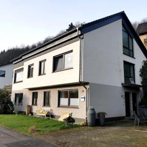 Budova, kde se apartmán nachází + 13 fotografií