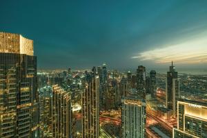 Nespecifikovaný výhled na destinaci Dubaj nebo výhled na město při pohledu z apartmánu