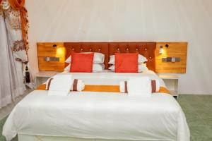Uma cama ou camas num quarto em Velana Vibes at Mathiveri