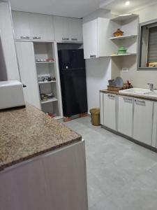 Cuina o zona de cuina de قليبية