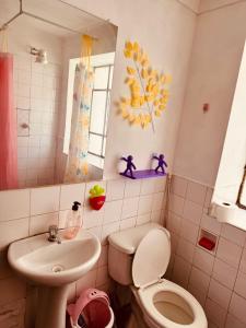Koupelna v ubytování Ukumari Hostel