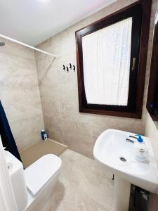 A bathroom at El Beaterio Apartments