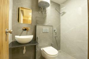 Koupelna v ubytování Hotel Luxe Stay Near Delhi Airport